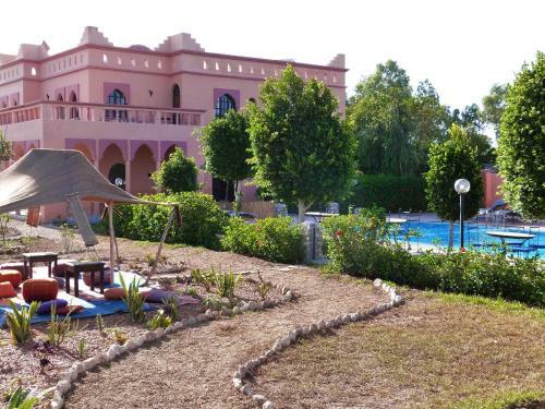 Hostal Riad Les Deux Mondes