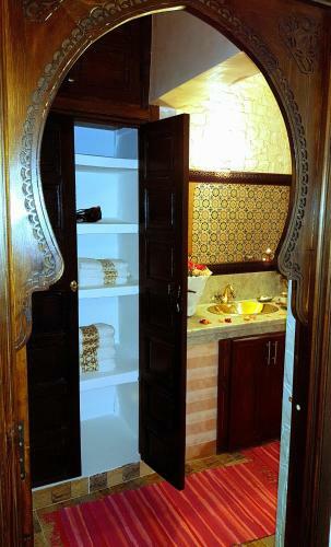 Bed & Breakfast Riad Konouz
