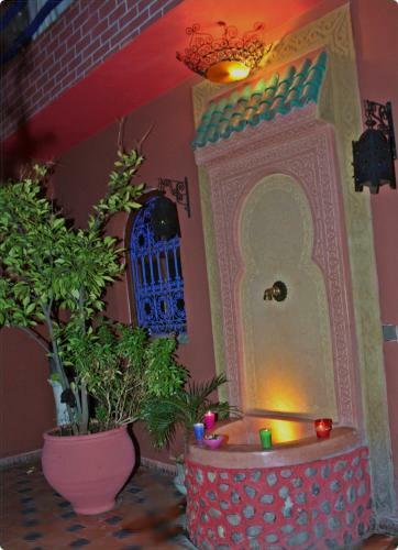 Bed & Breakfast Riad Konouz