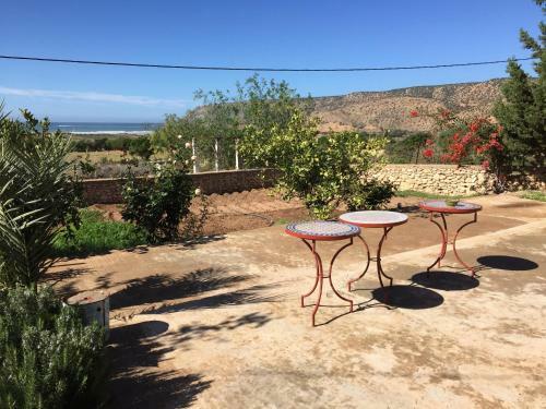 Hostal Aziki - Tables Et Chambres D'h�tes