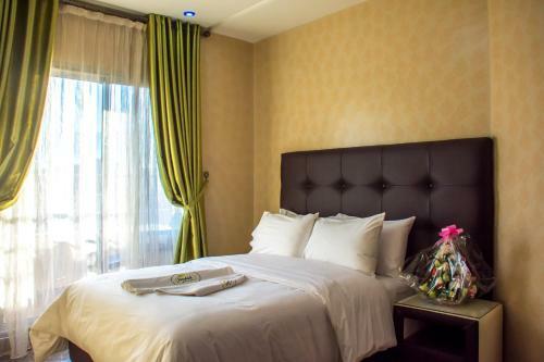 Hotel H�tel Hadaik Ain Asserdoune