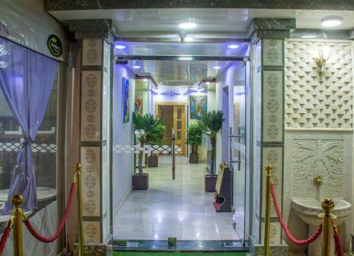 Hotel H�tel Hadaik Ain Asserdoune