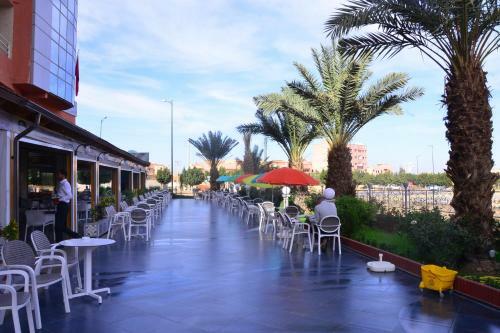 Hotel H�tel Hadaik Ain Asserdoune