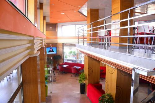 Hotel H�tel Hadaik Ain Asserdoune