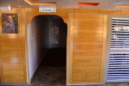 Hotel H�tel Hadaik Ain Asserdoune