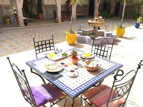 Hostal Camping & H�tel Le Calme