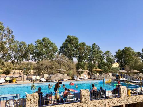 Hostal Camping & H�tel Le Calme