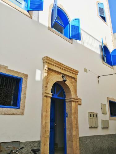 Hostal The House By Riad Inna