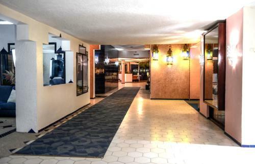 Umh Tarik Hotel