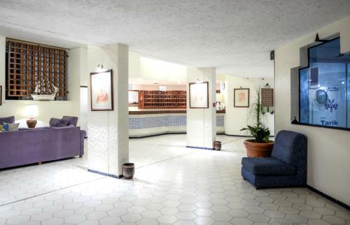 Umh Tarik Hotel