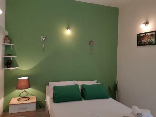 Hostal Guest House Vila Vedesa