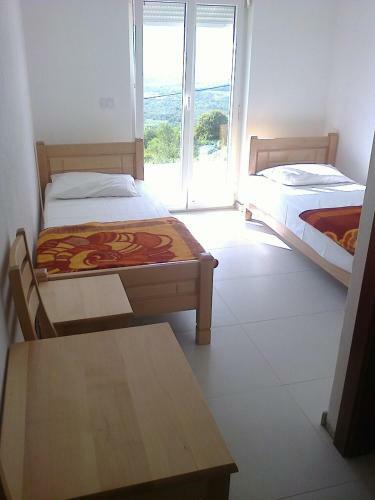 Hostal Guest House Vila Vedesa