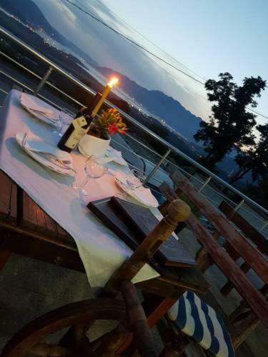 Hostal Guest House Vila Vedesa