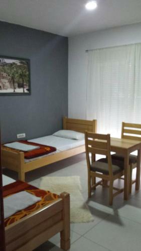 Hostal Guest House Vila Vedesa