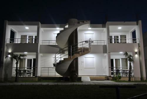 Royal Apartments & Villas