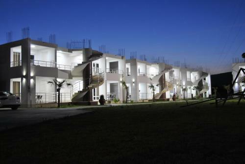 Royal Apartments & Villas