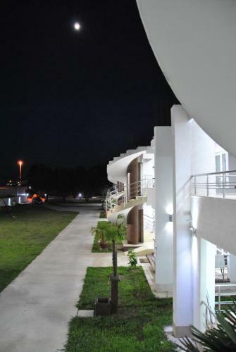 Royal Apartments & Villas