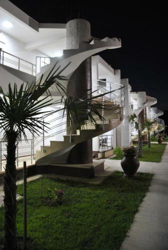 Royal Apartments & Villas