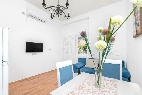 Apartments Golden View