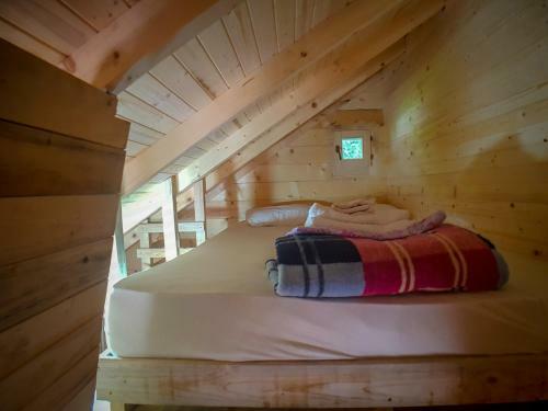Lodge Bungalows Katun Maja Karanfil