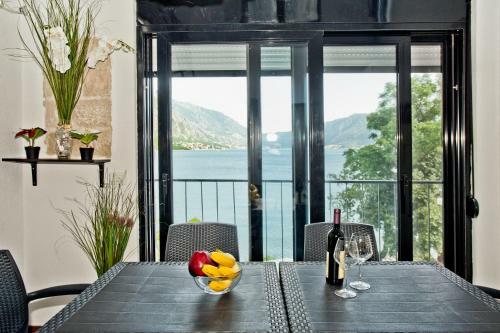 Hostal Beachfront Villa Nautica