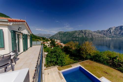 Mountain Bay Penthouse Apartment
