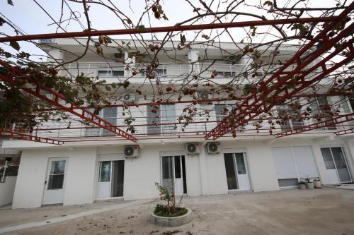 Villa Vila Nikezi?