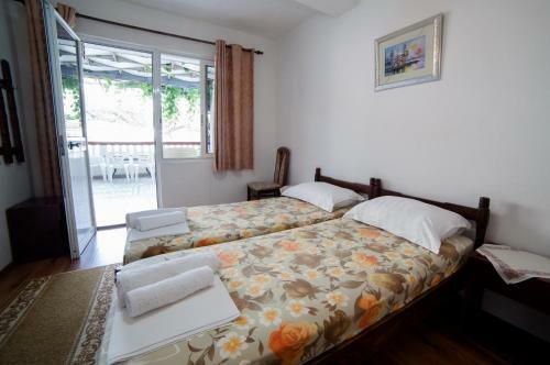 Hostal Guesthouse Sidro
