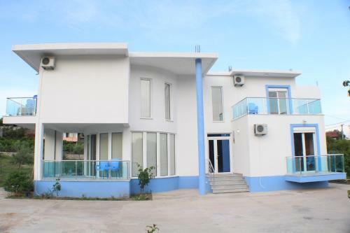 Gjinaj Apartments