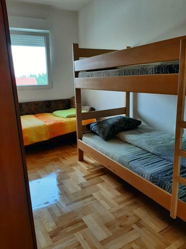 Hostal Apartman "teodora"