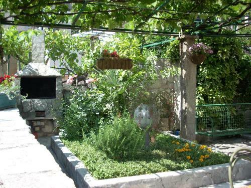 Hostal Guest House Dragutinovic