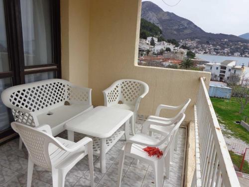 Apartment Karadzica 1