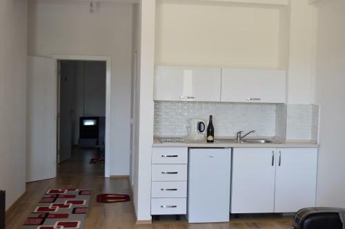 Leli Apartments
