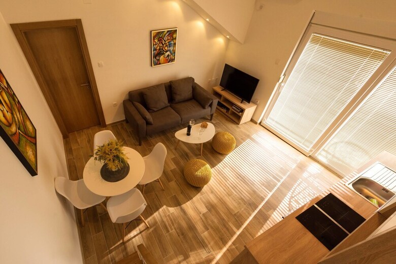 42� North Apartments