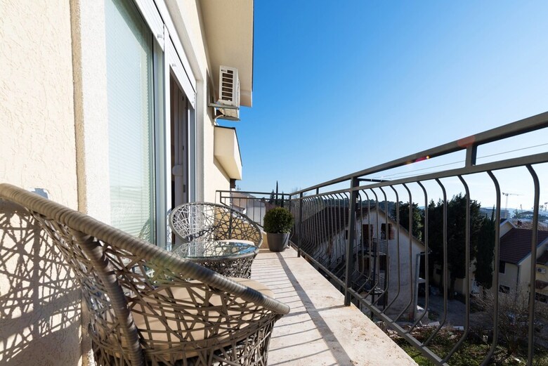 42� North Apartments