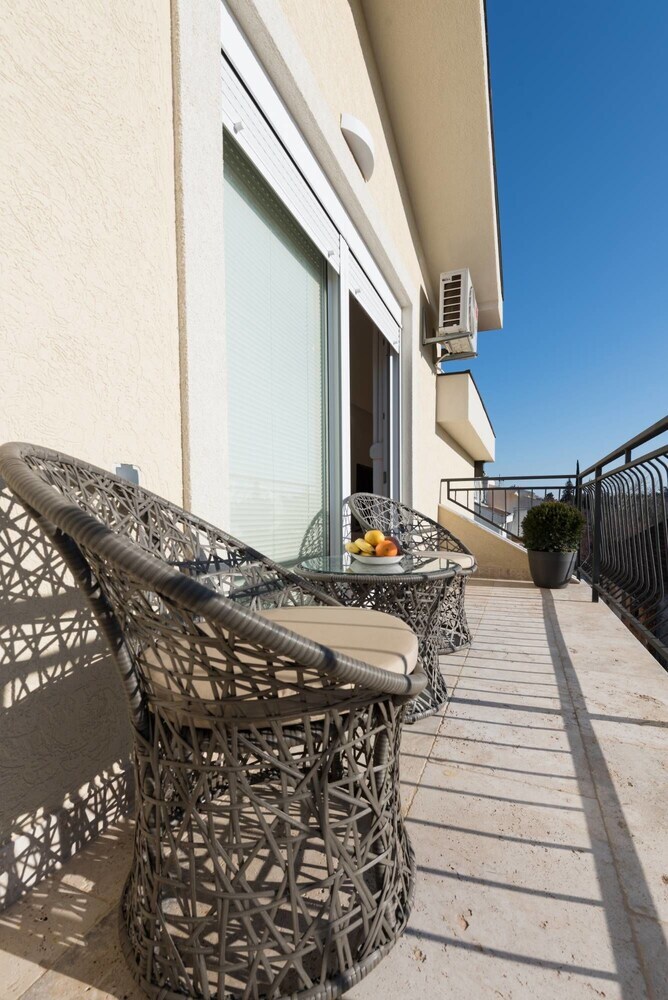 42� North Apartments