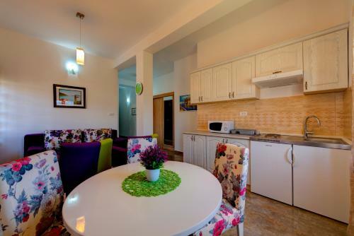 Divine Apartments