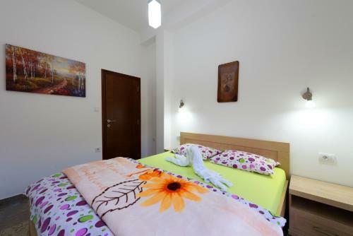 Divine Apartments