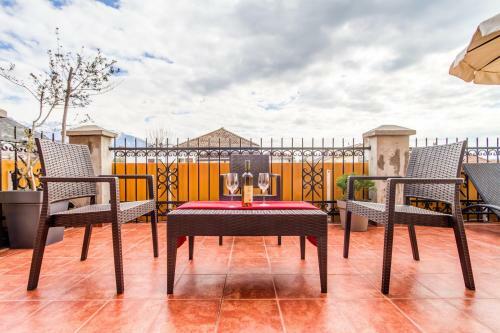 Divine Apartments