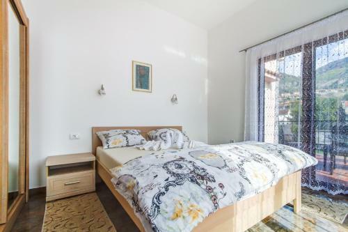 Divine Apartments