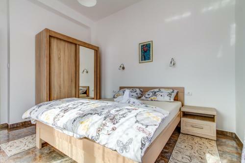 Divine Apartments