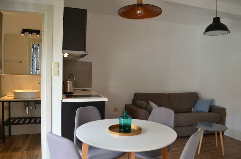 Casablanca Apartments