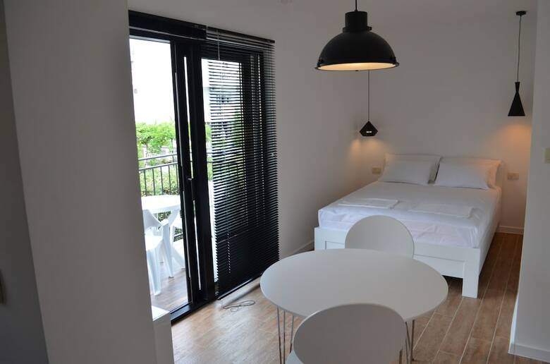 Casablanca Apartments