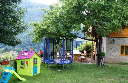 Bed & Breakfast Kraljska Koliba - Kralje's Cottage