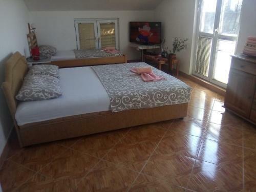 Hostal Apartments UNA