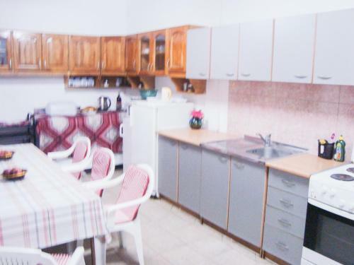 Hostal Apartments UNA