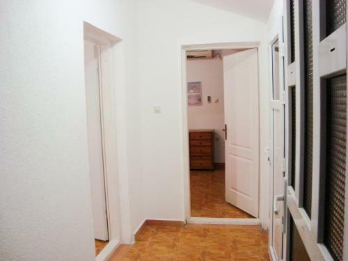 Hostal Apartments UNA