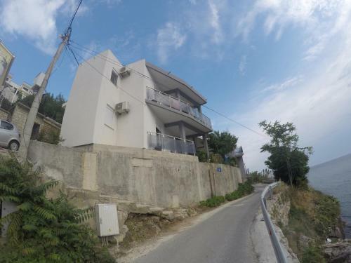 Apartments Klikovac Liman II