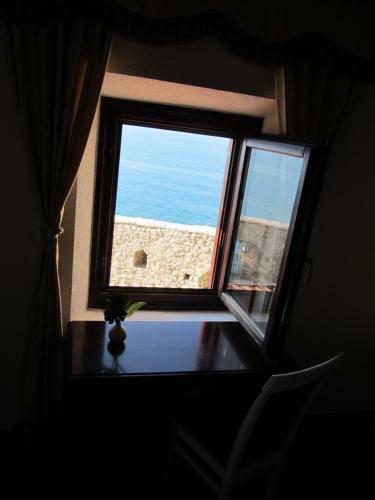 Hotel Kulla E Balshajve