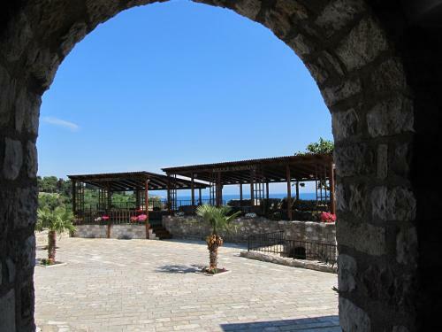 Hotel Kulla E Balshajve